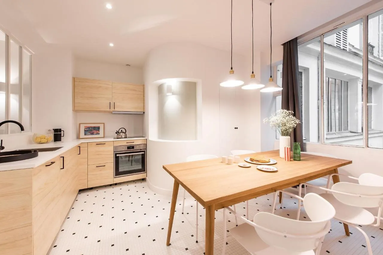 Central And Renovated Parisian Apartment, 6-7 Guests Apartamento